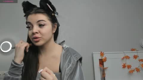 Doloras online show from December 1, 6:18 am