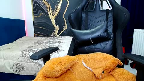 flirtdeea online show from March 28, 4:12 am