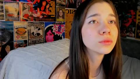 Emely  online show from March 4, 10:05 pm