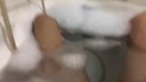 Snapshot of floater_24 chatting on September 30, 4:56 pm floater_24 online show from September 30, 4:56 pm