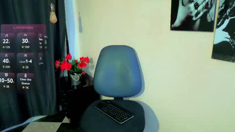 flor_gil online show from December 22, 6:43 am