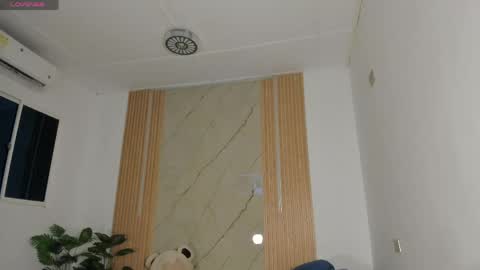    online show from April 12, 4:39 am