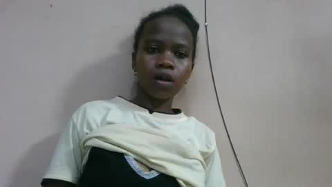 Snapshot of flora48230522373 chatting on June 12, 12:37 pm flora48230522373 online show from June 12, 12:37 pm