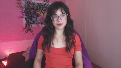 Snapshot of flora_blue chatting on September 21, 6:42 pm flora_blue online show from September 21, 6:42 pm