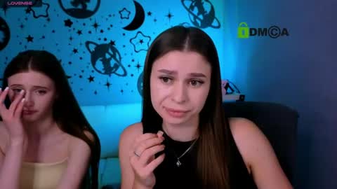 Snapshot of flora_ri chatting on June 22, 9:06 am just ask me online show from June 22, 9:06 am