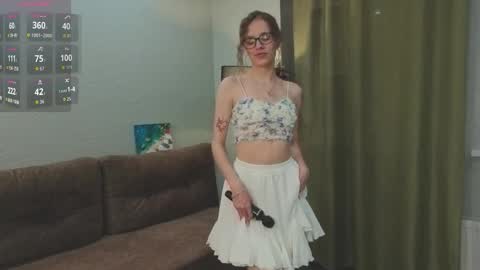 Snapshot of florafitch chatting on October 12, 1:21 pm Anna online show from October 12, 1:21 pm