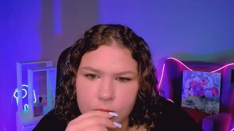 florenceanderson_ online show from September 14, 9:08 am