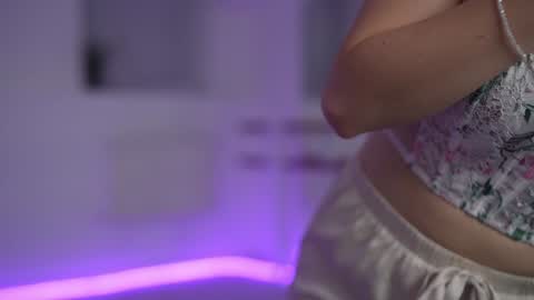 Snapshot of floret_joy chatting on January 11, 4:14 pm ALICE online show from January 11, 4:14 pm