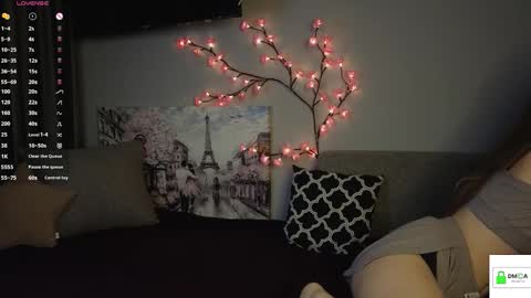 Helly online show from March 29, 6:41 pm