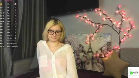 Helly online show from April 16, 8:31 pm