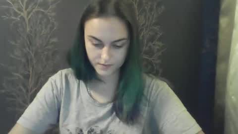 Snapshot of flower_bluee chatting on December 7, 10:56 am Ambika 3 online show from December 7, 10:56 am