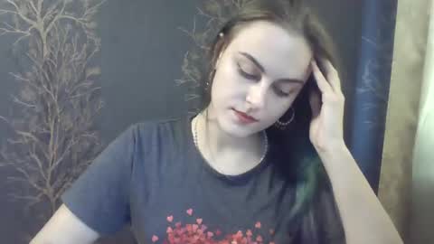 Snapshot of flower_bluee chatting on December 15, 12:06 pm Ambika 3 online show from December 15, 12:06 pm