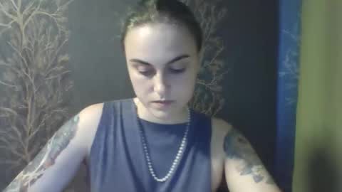 Snapshot of flower_bluee chatting on May 22, 2:22 pm Ambika 3 online show from May 22, 2:22 pm