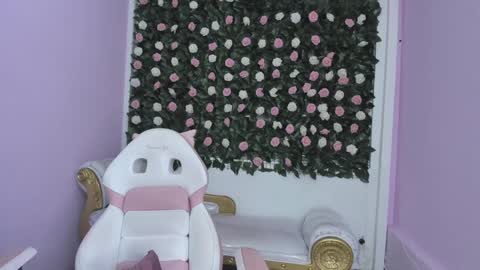 Snapshot of flower_dulce chatting on February 6, 11:21 am Dulce online show from February 6, 11:21 am