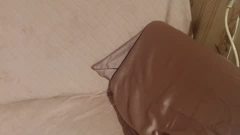 say meow and send tip  online show from November 7, 6:19 pm