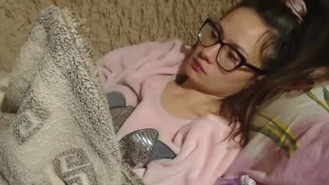 say meow and send tip  online show from December 2, 10:23 pm