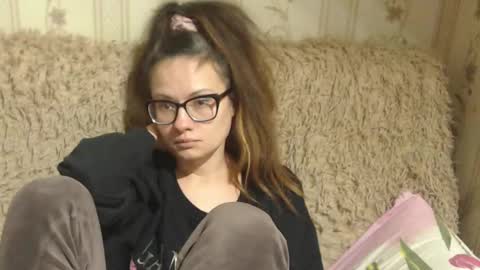 say meow and send tip  online show from December 8, 5:11 pm