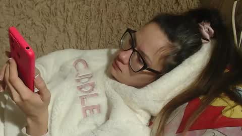 say meow and send tip  online show from January 13, 9:09 pm