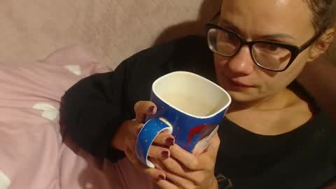 say meow and send tip  online show from October 2, 7:10 pm