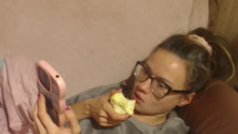 say meow and send tip  online show from November 21, 11:58 pm