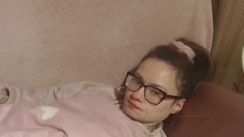 say meow and send tip  online show from February 20, 8:38 am