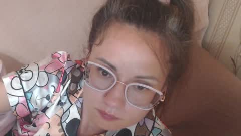say meow and send tip  online show from May 16, 12:07 am