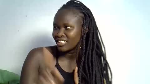 flowerdiva002 online show from January 14, 4:34 pm