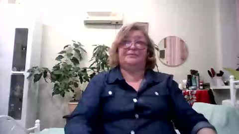 Snapshot of flowerlover8 chatting on February 26, 6:00 pm Flowerlower online show from February 26, 6:00 pm