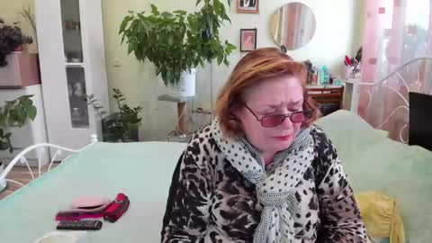 Snapshot of flowerlover8 chatting on September 20, 2:40 pm Flowerlower online show from September 20, 2:40 pm