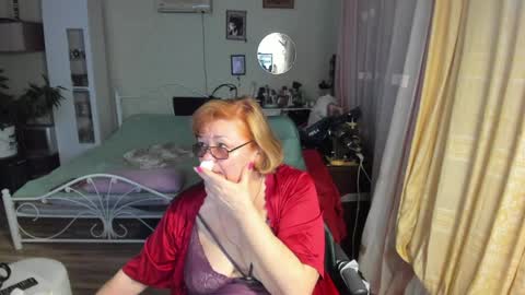 Flowerlower online show from April 2, 7:00 pm