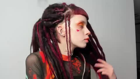 Snapshot of flowerofsin2001 chatting on March 2, 3:27 pm Flower online show from March 2, 3:27 pm