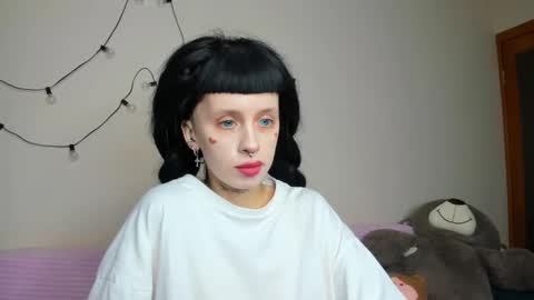 Snapshot of flowerofsin2001 chatting on September 12, 12:38 pm Flower online show from September 12, 12:38 pm