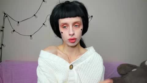 Snapshot of flowerofsin2001 chatting on October 10, 3:00 pm Flower online show from October 10, 3:00 pm