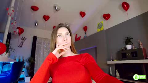 Snapshot of flowerr_powerr chatting on February 14, 11:53 pm Katrin online show from February 14, 11:53 pm