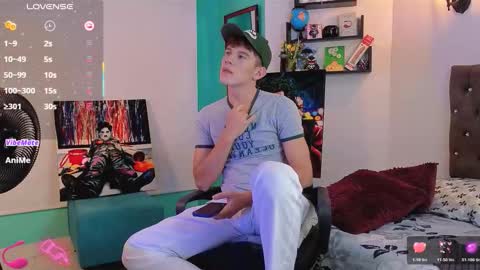 flowers109 online show from February 5, 11:42 pm