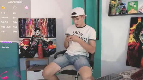 flowers109 online show from March 23, 10:25 pm