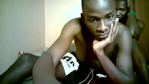 Snapshot of flowsmount chatting on May 16, 7:23 pm flowsmount online show from May 16, 7:23 pm