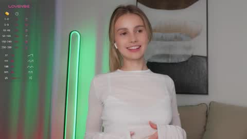 Adeline online show from September 30, 3:55 am