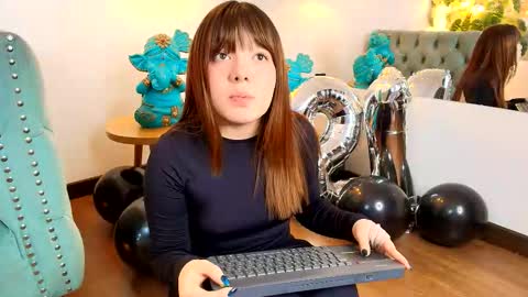  FLUFFY BUBBLE  online show from September 21, 3:52 am