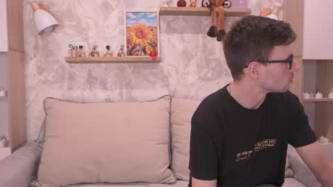 Fluffy and Krut online show from December 21, 11:39 am