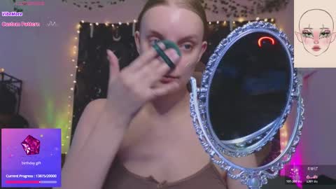 Snapshot of fluffy_muffin3 chatting on January 18, 7:56 am Agatha online show from January 18, 7:56 am