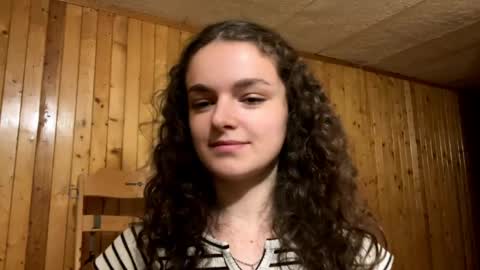 Snapshot of fluffybleb chatting on June 6, 8:46 pm Anna online show from June 6, 8:46 pm