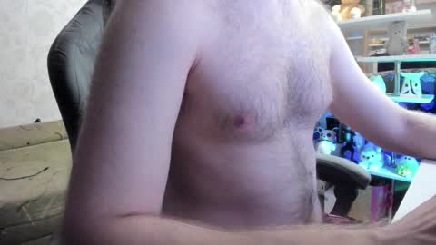 Snapshot of fluffycat_ chatting on October 8, 3:31 pm fluffycat online show from October 8, 3:31 pm