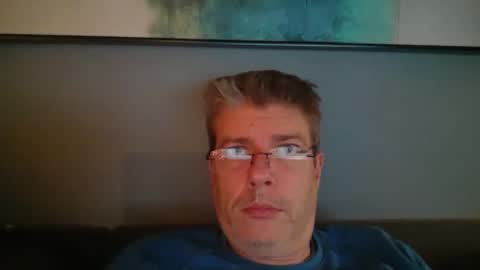 Snapshot of fluidconscience chatting on December 3, 8:05 am FluidConscience online show from December 3, 8:05 am