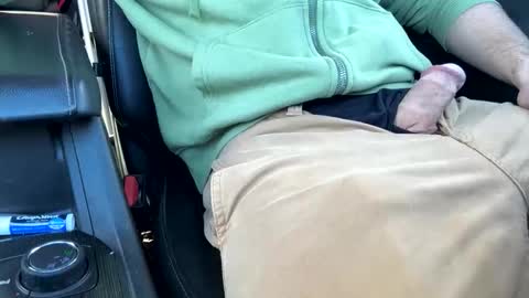 Snapshot of flyersguy84 chatting on February 17, 7:53 pm Average Joe online show from February 17, 7:53 pm