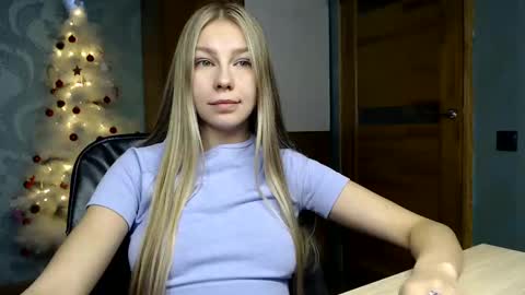 Snapshot of fofhcf chatting on January 16, 6:27 pm Molli Ready for any play with you. Hottest show in pvt Help a student earn big tokens online show from January 16, 6:27 pm