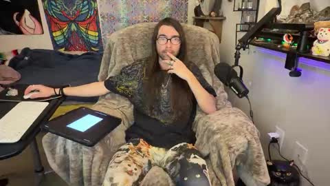 Chris online show from February 8, 11:02 am