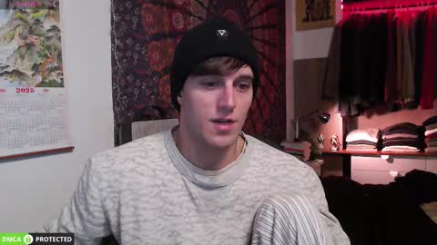 Folleti online show from December 2, 7:47 am