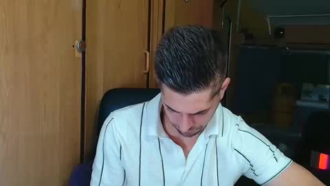 independent model online show from September 22, 5:37 pm