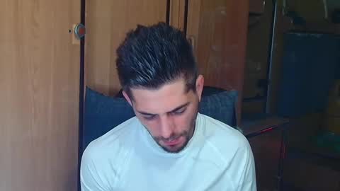 independent model online show from October 1, 5:19 pm